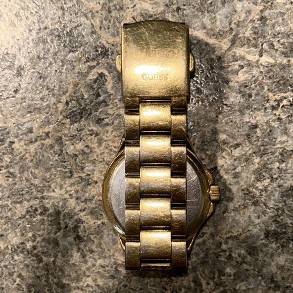 Guess Prism Analog Watch - Picture 4 of 5